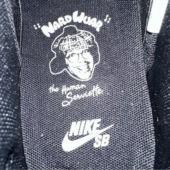Nike SB Dunk Low ‘Nardwuar’ - SIZE 6.5 - Picture 7 of 14
